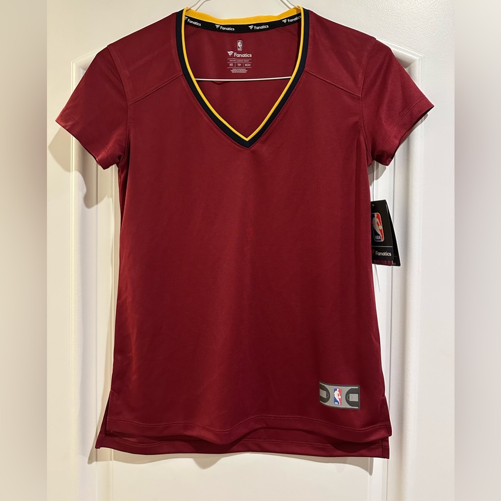 Fanatics NWT Women's Cleveland Cavaliers Fast Break Replica Player Jersey XS